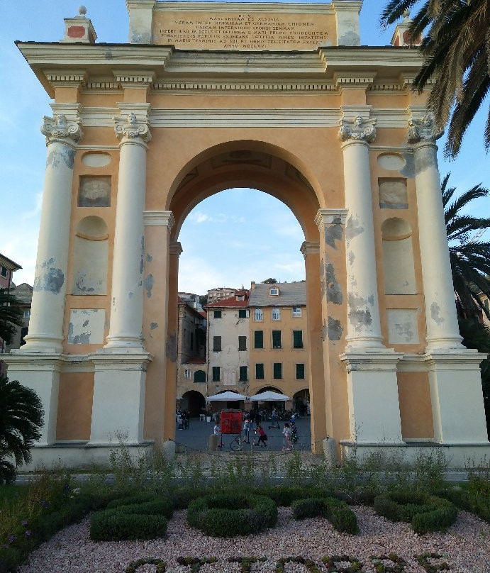 Arco della Regina Margherita景点图片