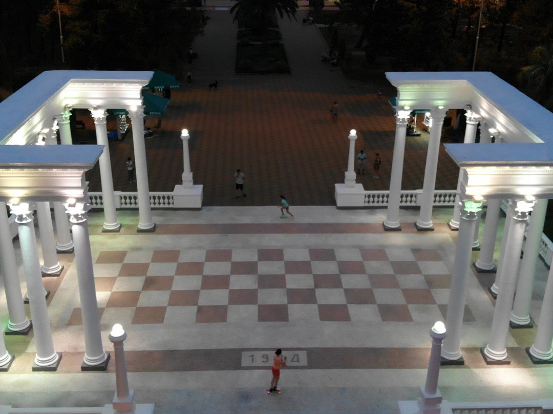 Colonnades-巴统必去景点