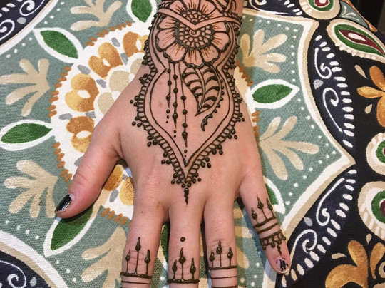 Henna Vida-吕康必去景点