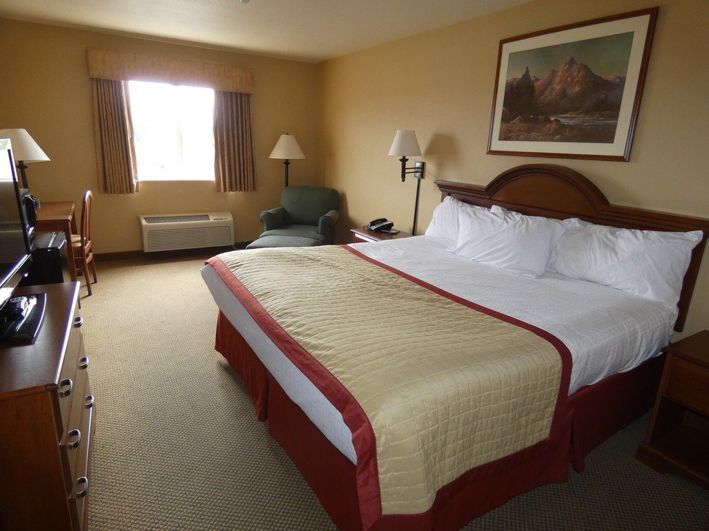 Pinedale Hotel & Suites主图