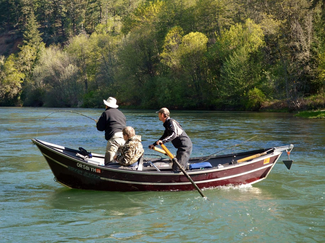 Fishing The Rogue景点图片