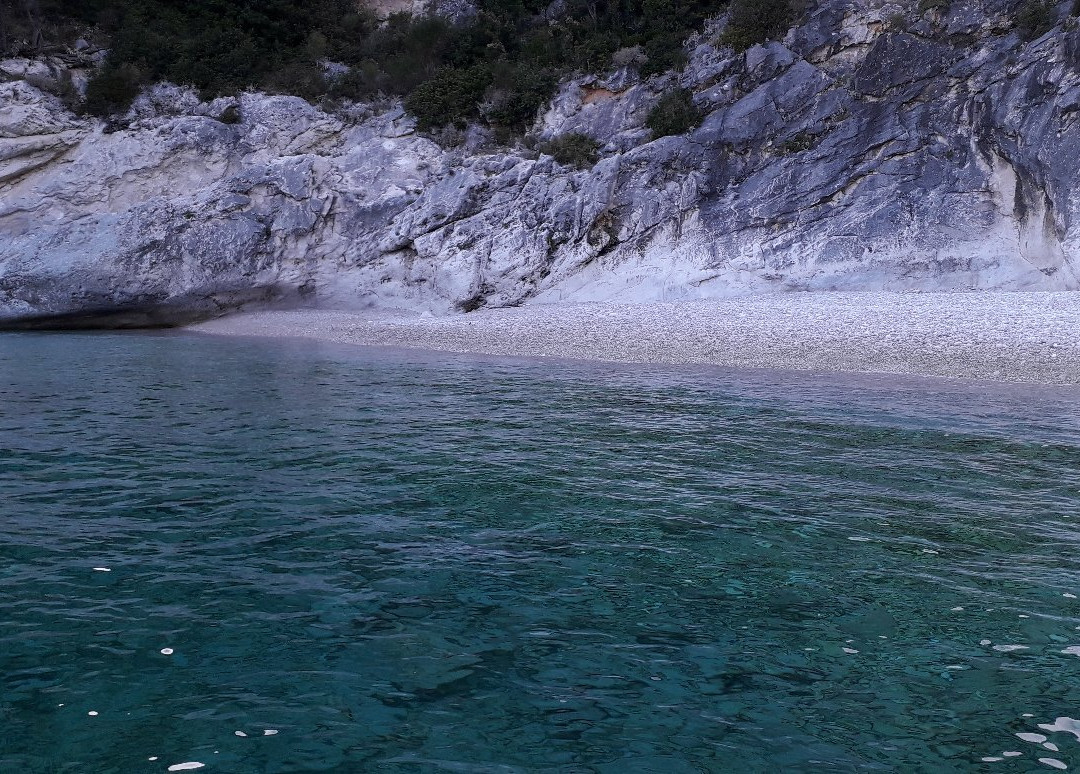 Grammata Beach-Dhermi必去景点