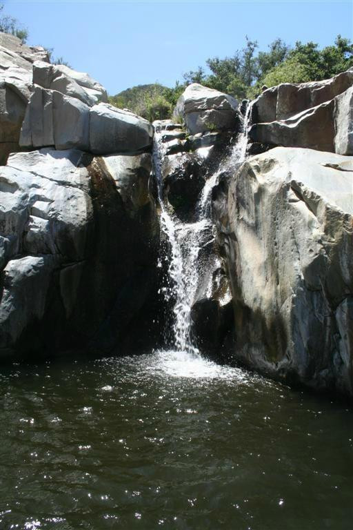 Tenaja Falls景点图片