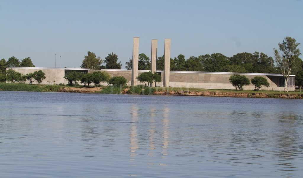 Parque Biblioteca de la Constitucion Nacional景点图片