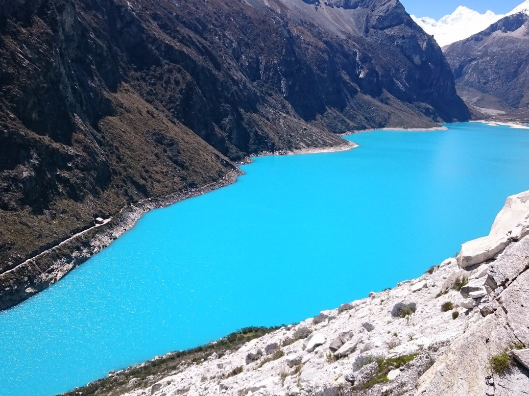 Laguna Paron景点图片