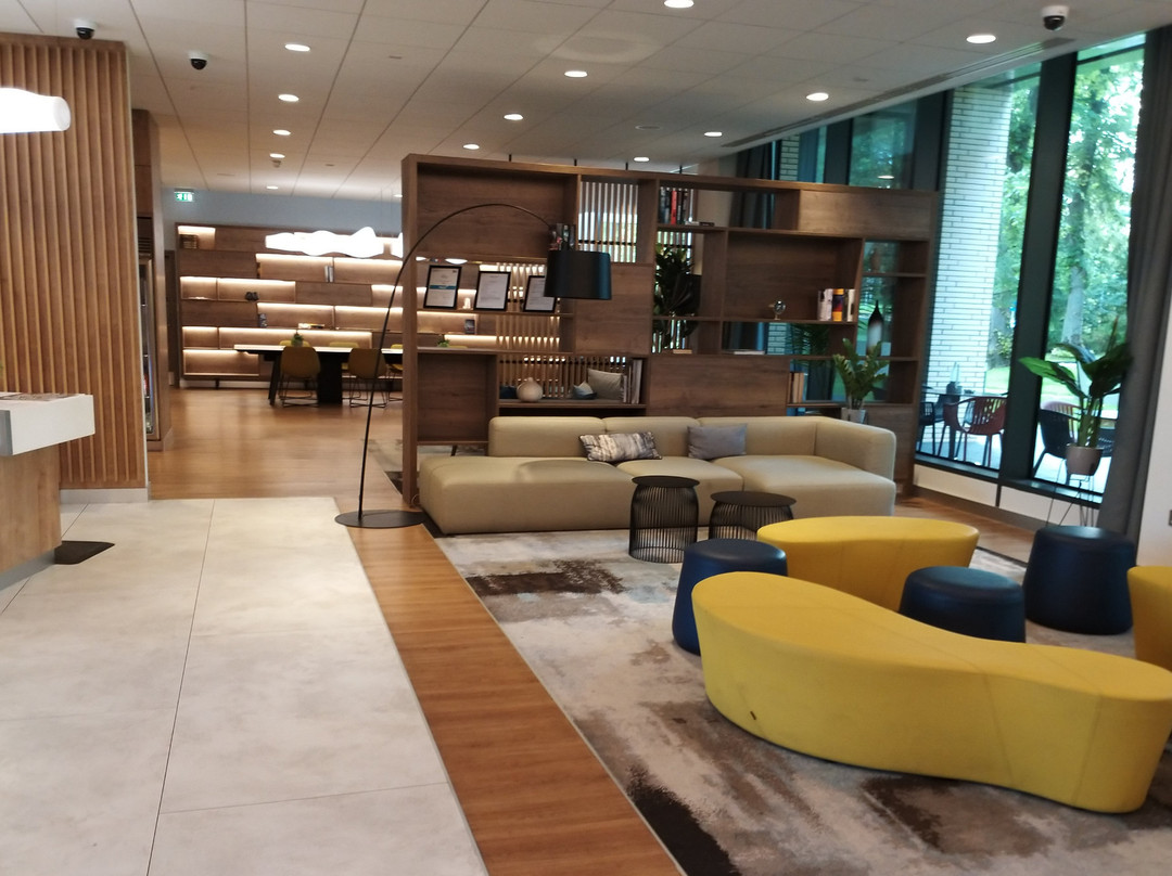 Courtyard Edinburgh West主图