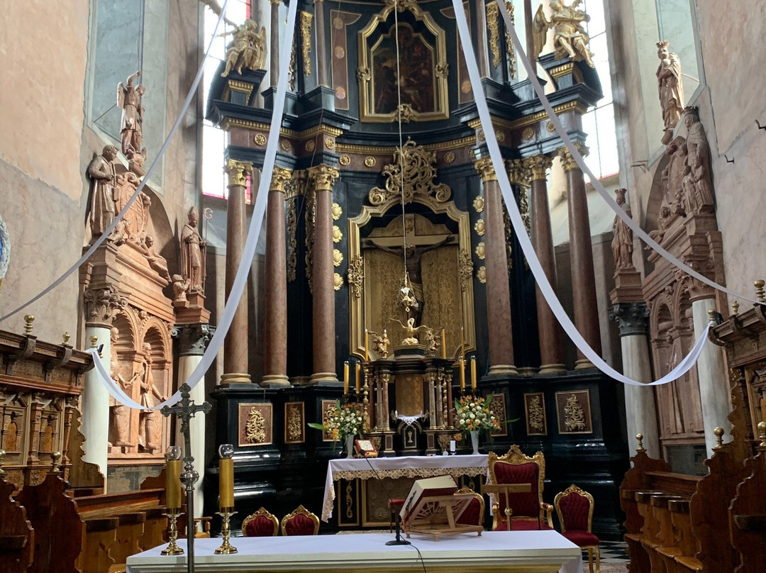 St. Lawrence Catholic Church-Zhovkva必去景点