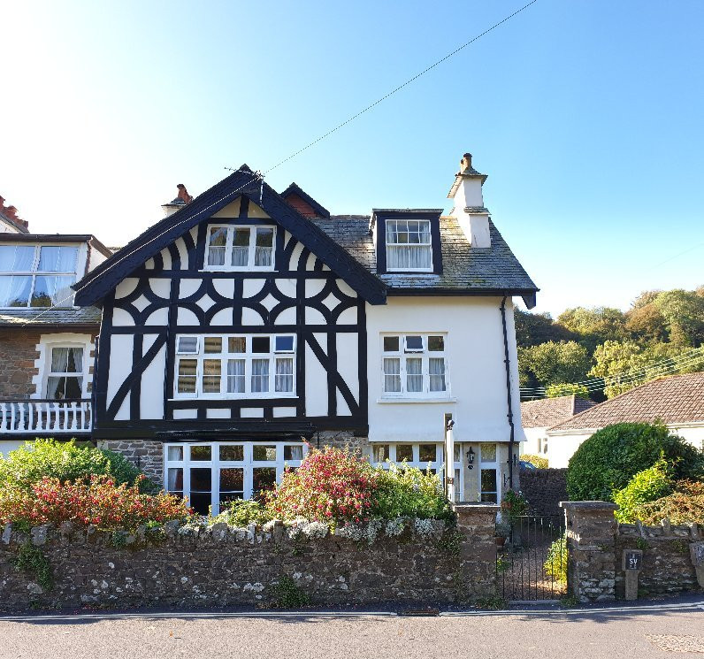 丹尼斯旅馆主图