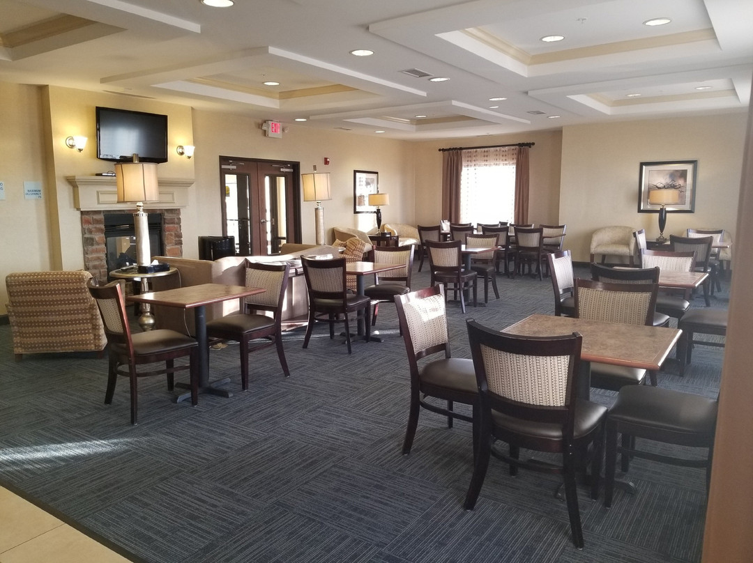 Holiday Inn Express & Suites Sidney By IHG主图