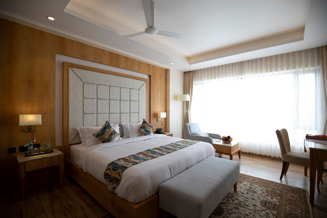 The Square Somnath主图