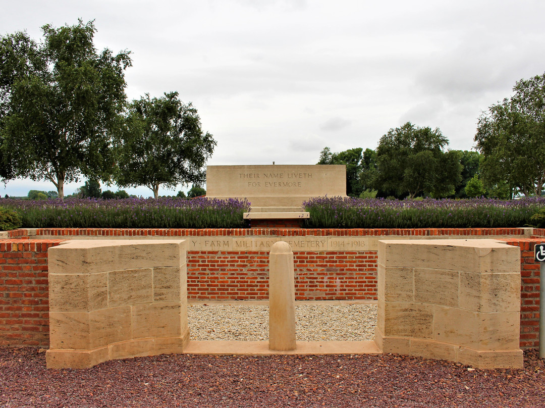 Y Farm Military Cemetery-Bois-Grenier必去景点