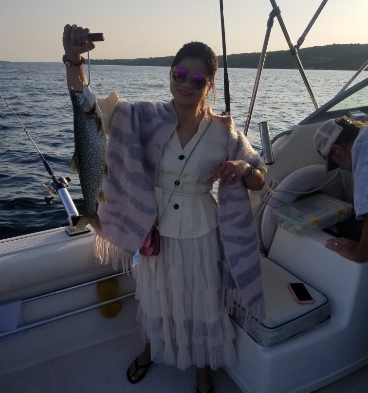 Reel Fun Fishing Charters-特拉弗斯城必去景点