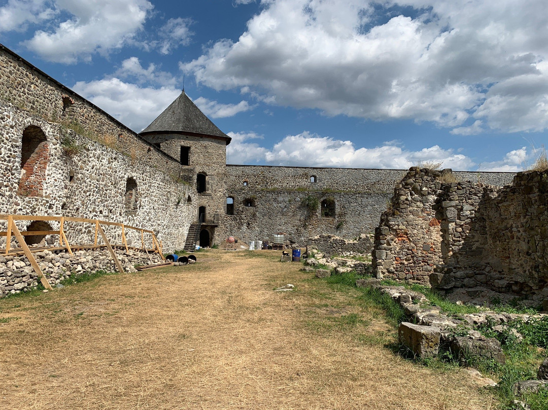 The fort Bzovík-Bzovik必去景点