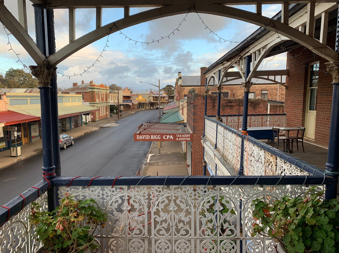 The Old Vic Inn主图