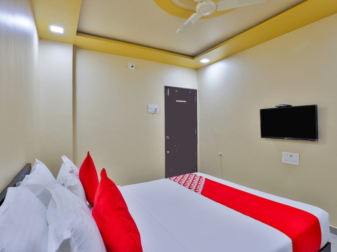 Hotel Daksh & Resorts主图