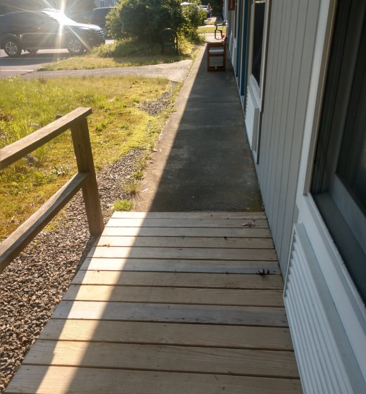 Captains Quarters Motel and Conference Center主图