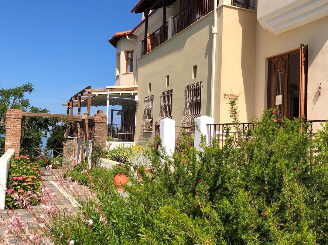 Lagou Raxi Country Hotel主图