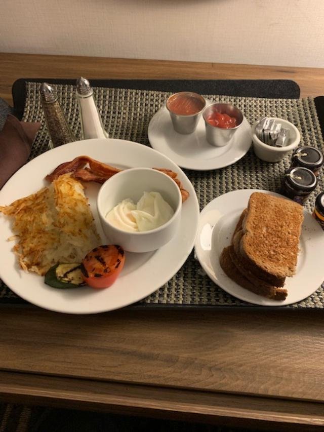 安大略机场逸林酒店-餐饮