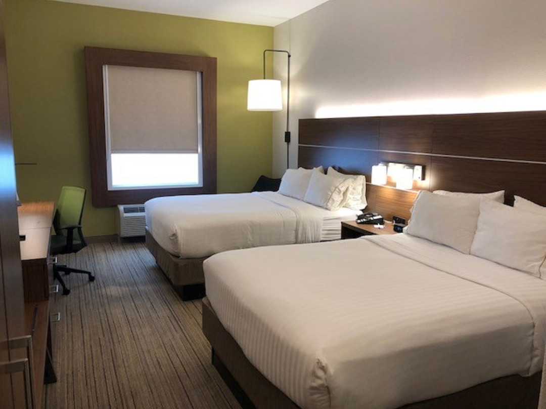 Holiday Inn Express & Suites Rio Grande City By IHG主图