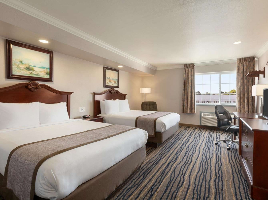 Days Inn by Wyndham Eureka CA主图