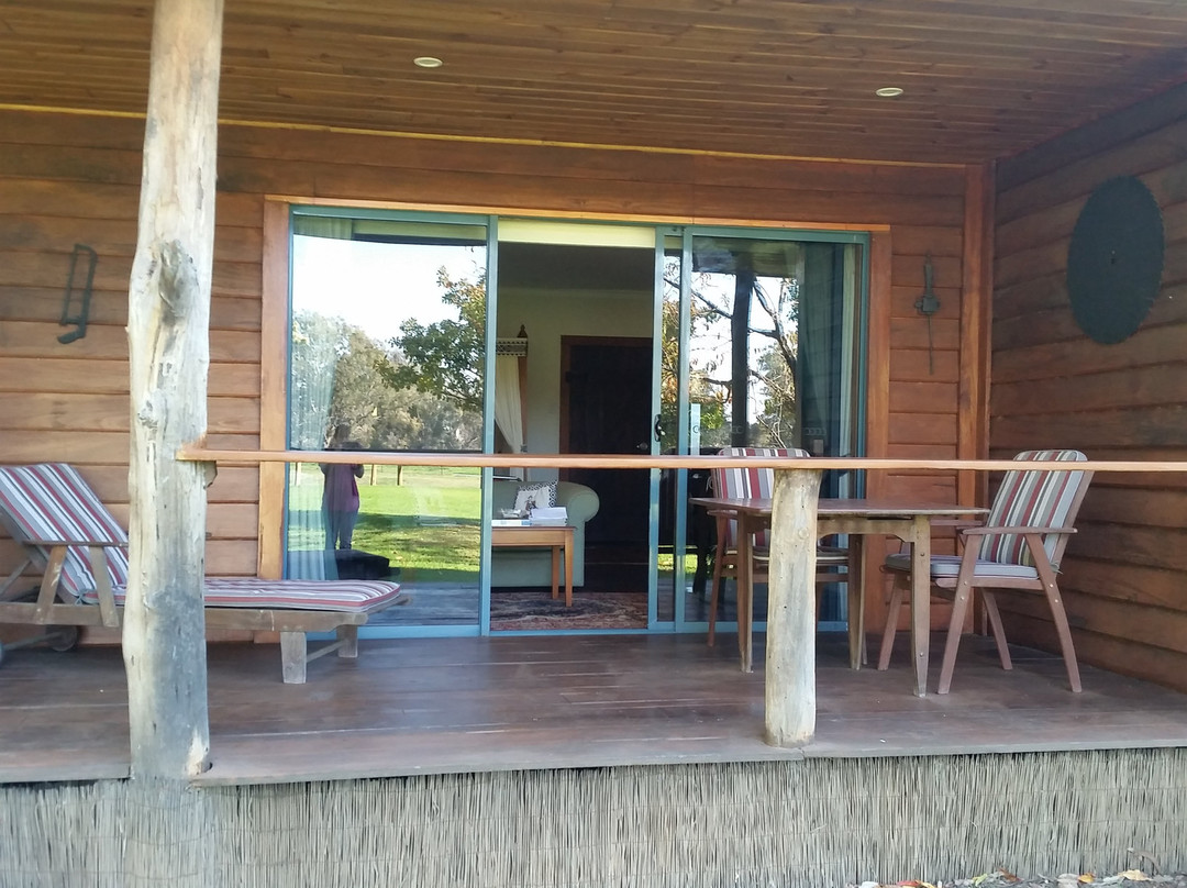 瓦济河精品食宿酒店主图