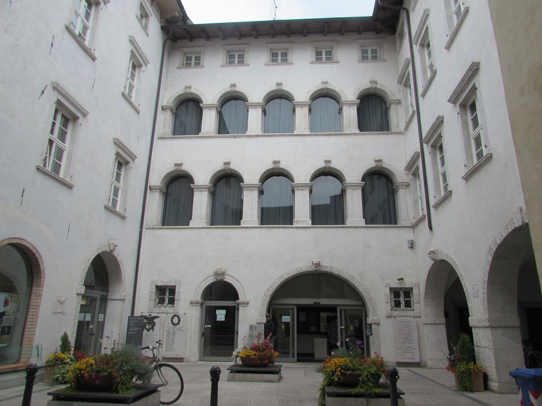 Il Palazzo di Piazza o Municipio d'Arco景点图片