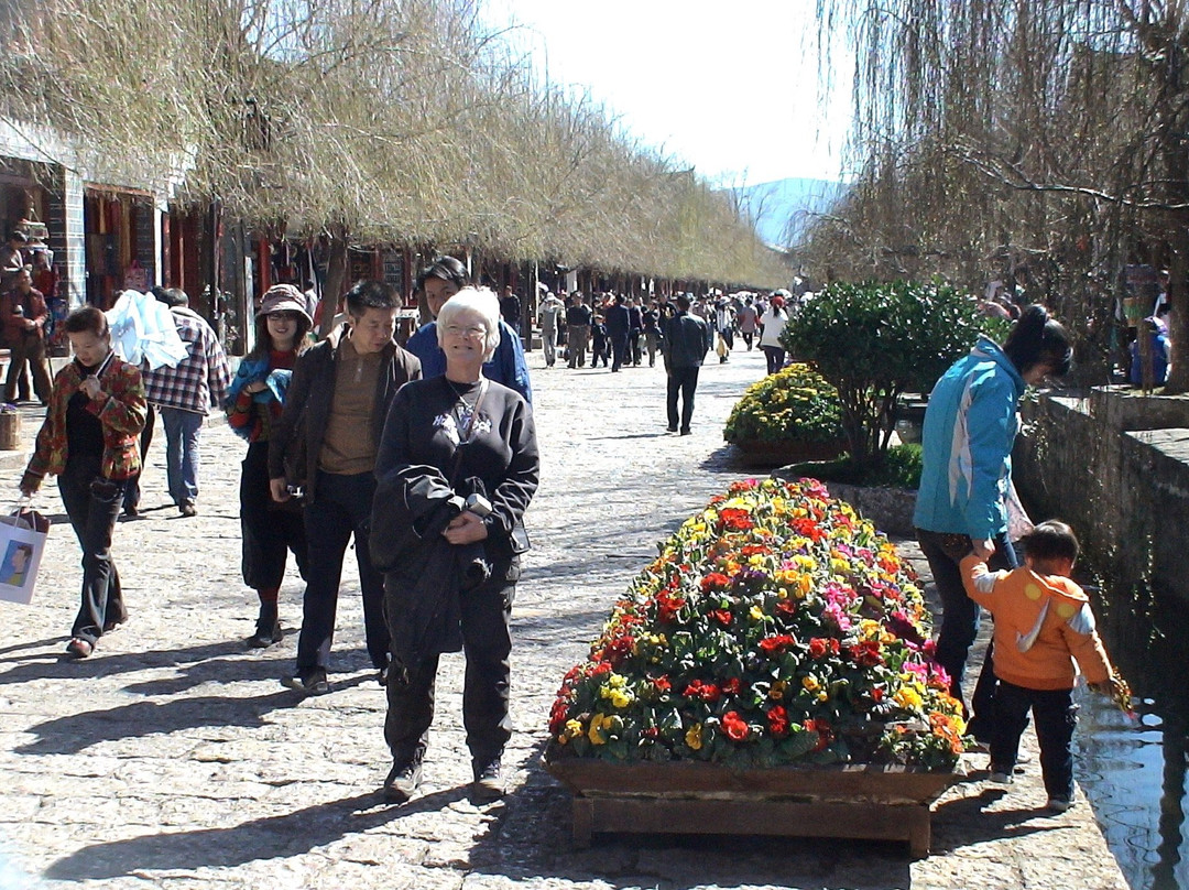 玉河广场-丽江市必去景点