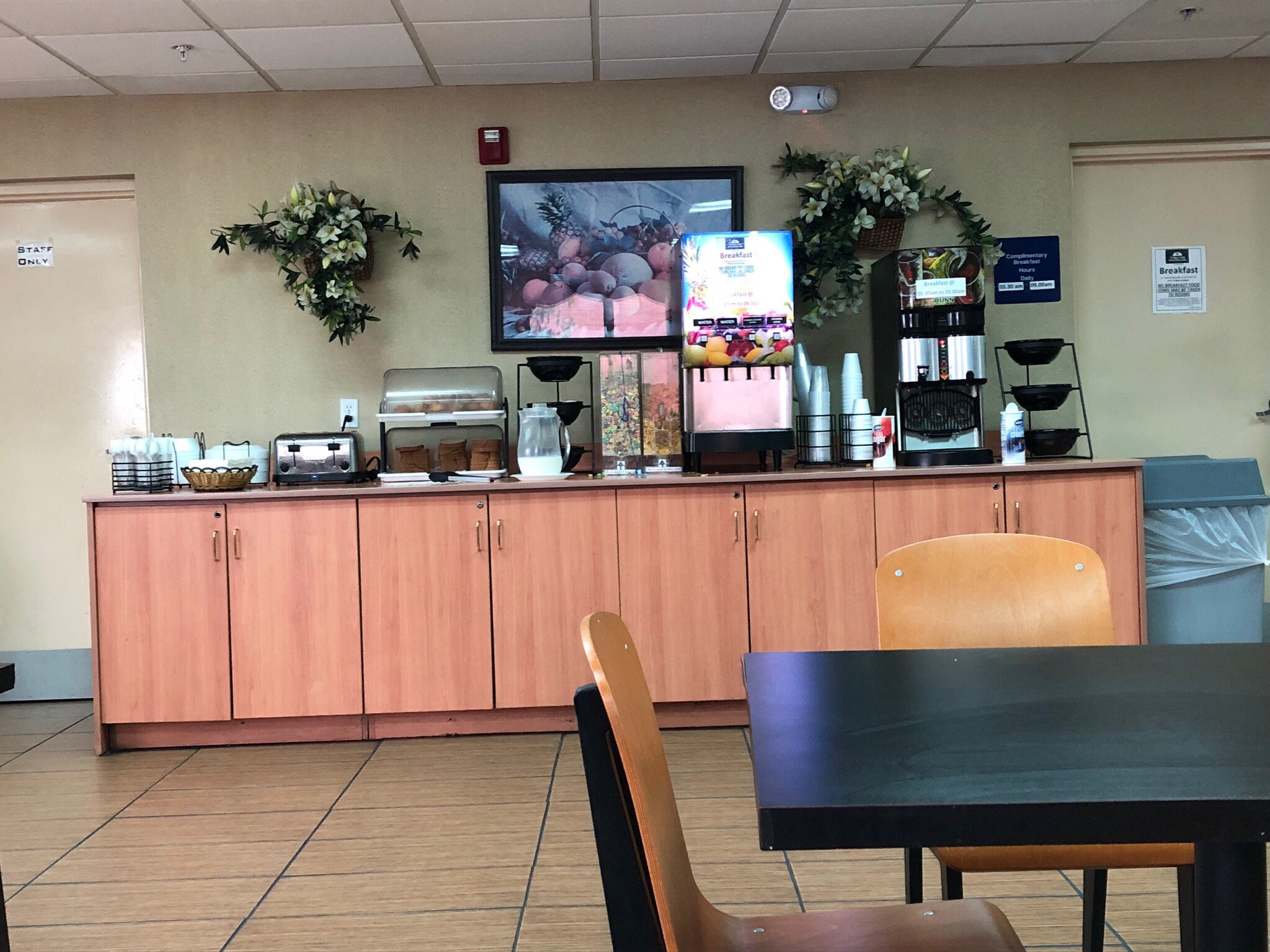 瓦勒世界酒店-官方