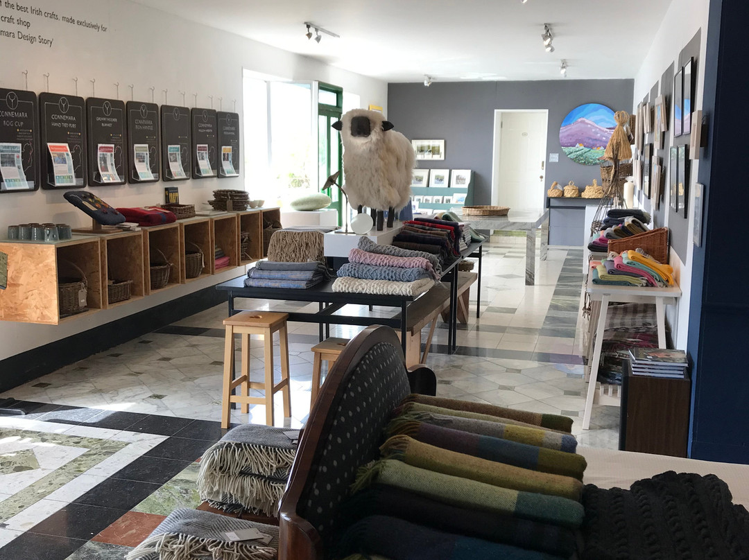 Joyce's Craft Shop and Art Gallery景点图片