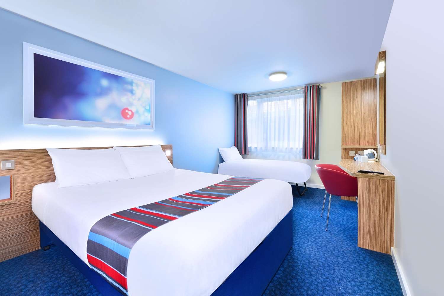Travelodge Caerphilly-官方