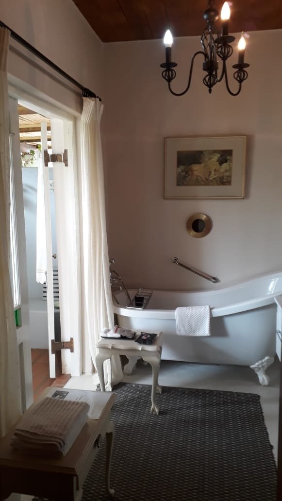 Vineyard Country House-浴室