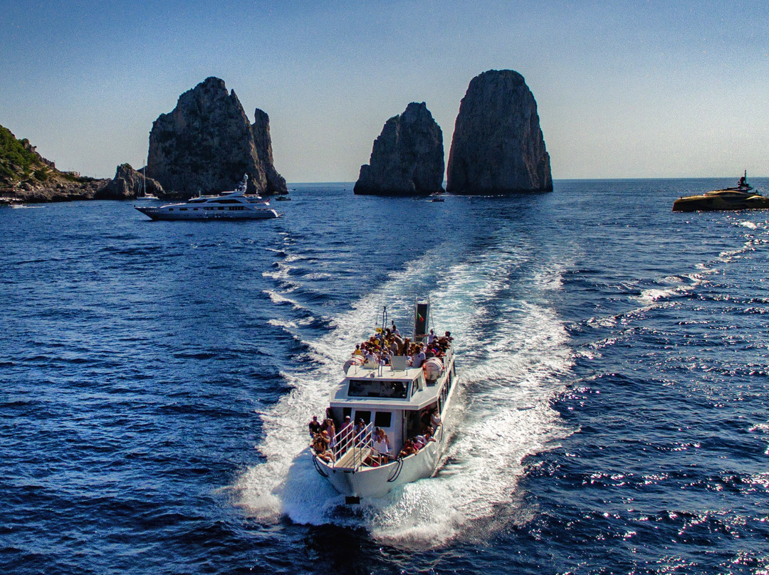 Cooperativa Marina della lobra-马萨卢布伦塞必去景点