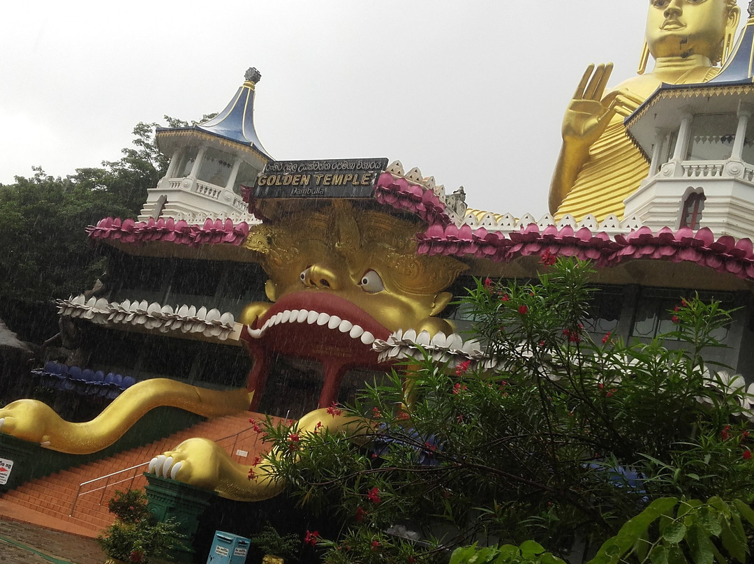 Sath Paththini Devalaya-丹布拉必去景点