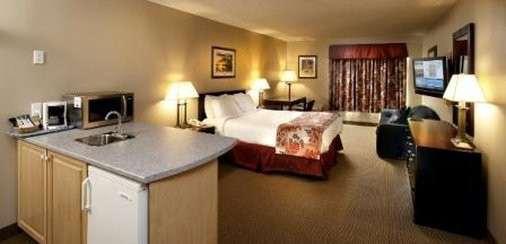 Petawawa River Inn & Suites主图
