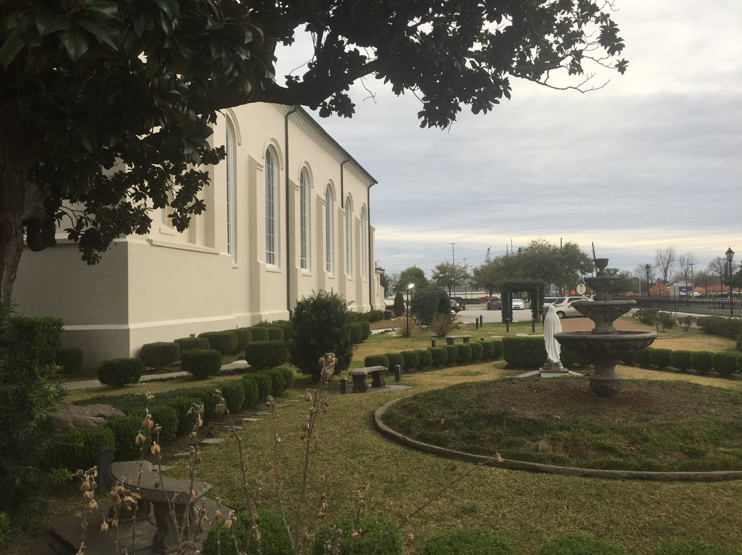 The Most Holy Trinity Catholic Church-奥古斯塔必去景点