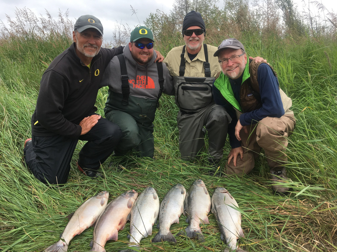 Alaska Chinook Charters景点图片