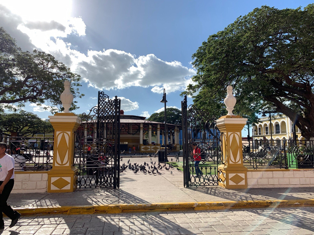 Plaza de la Independencia景点图片