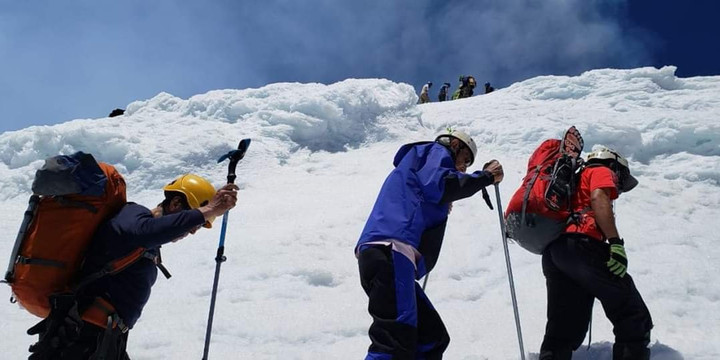 Sol y Nieve Travel Adventure - Day Tours-普孔必去景点