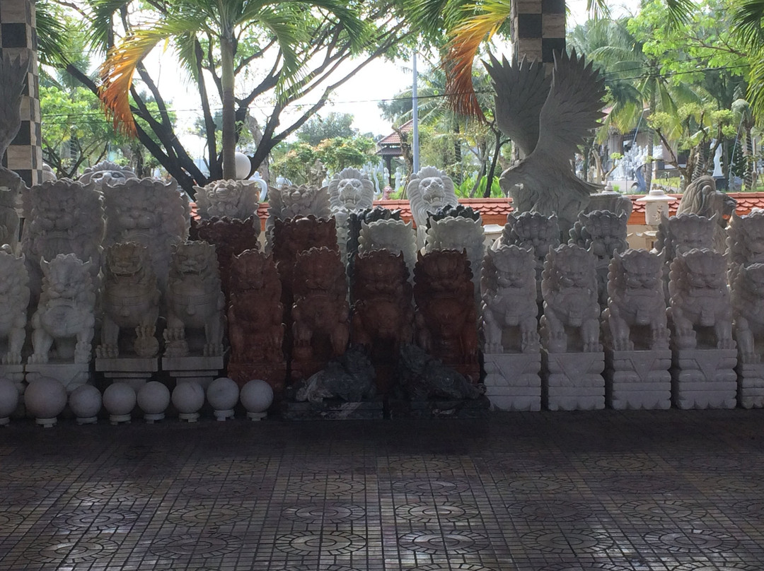 Tu Hung Stone Arts-岘港必去景点