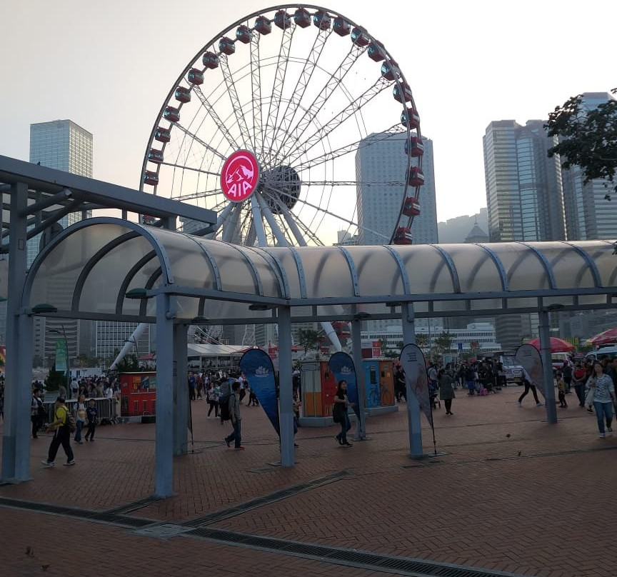 中环海滨摩天轮-香港必去景点