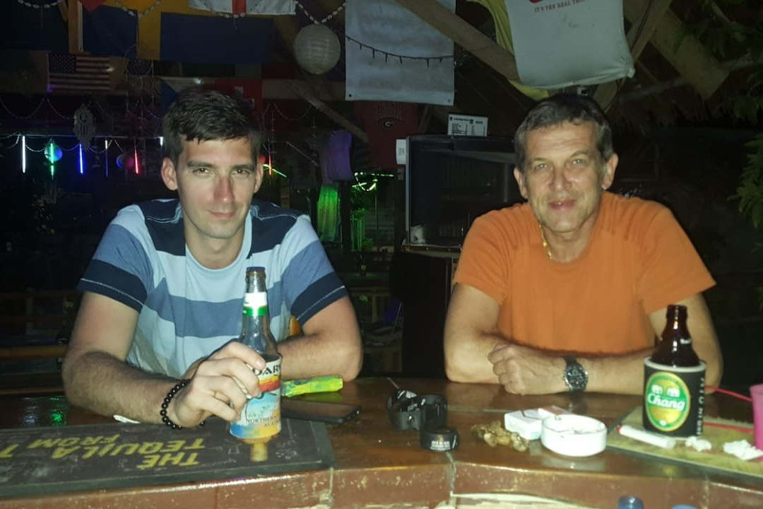 Ato Ni Bai, Karaoke Bar-圣菲必去景点