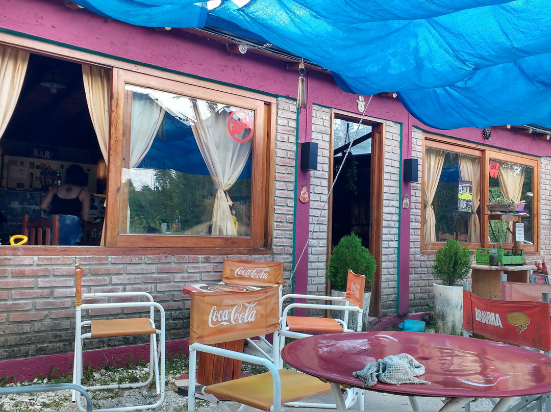 Cuesta Blanca餐馆和美食-Puentes Amarillos