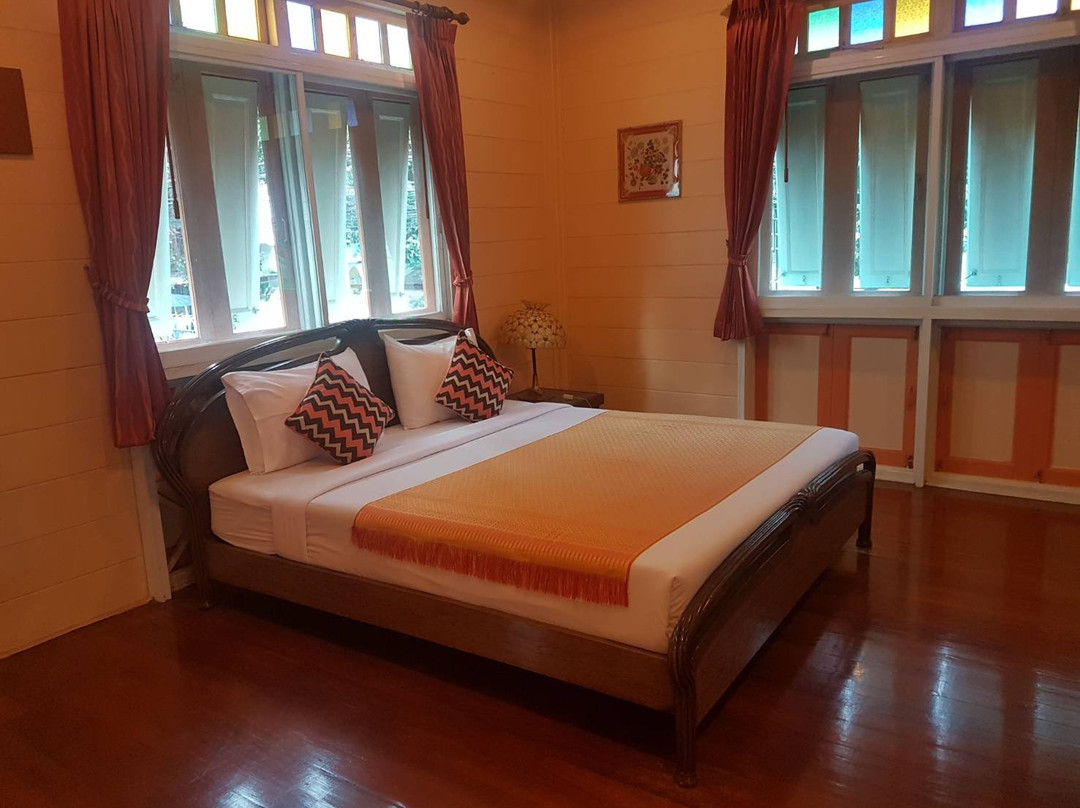 萨森山姆酒店主图