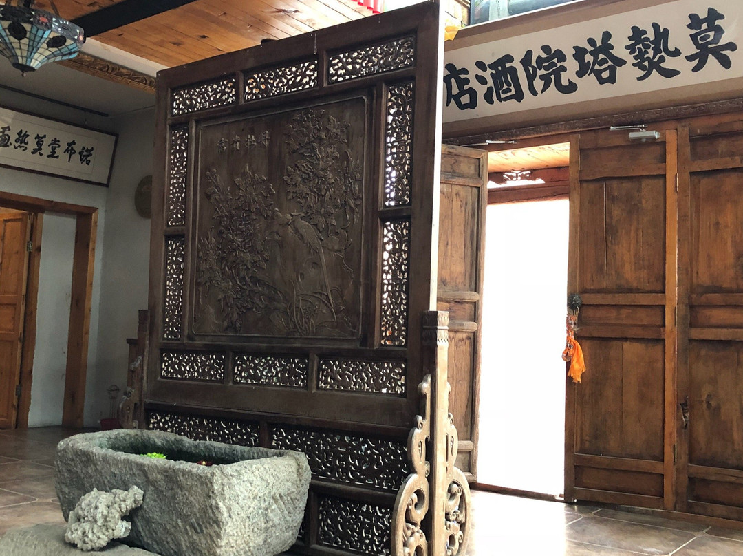 青海湖莫热塔院酒店主图