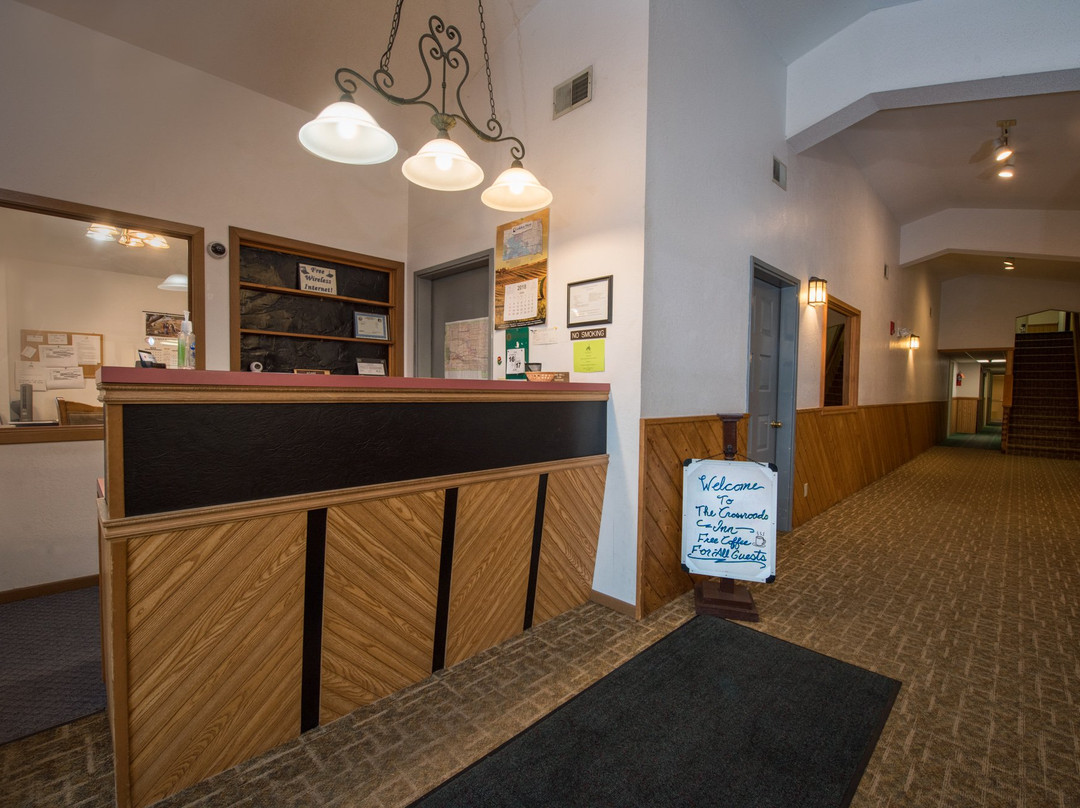 Crossroads Inn主图