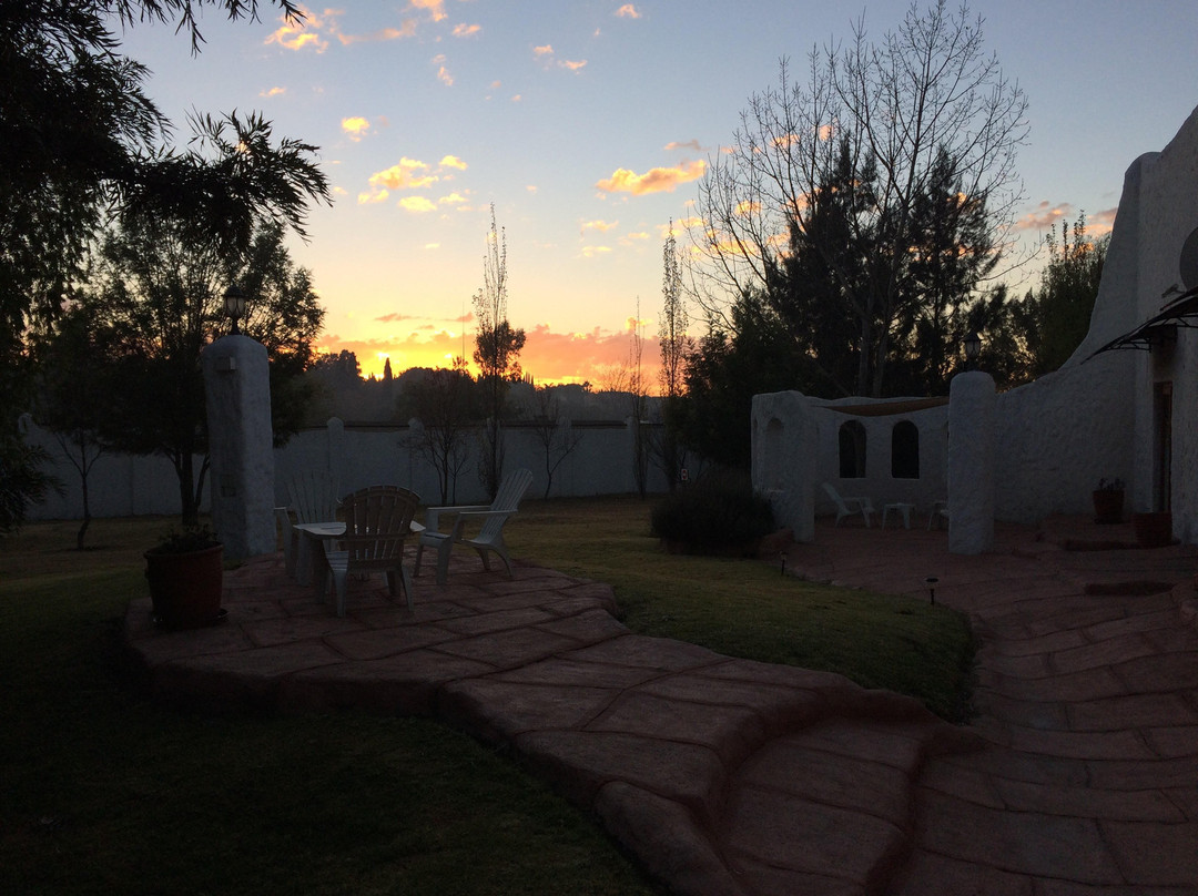 By Bush Telegraph Lodge主图