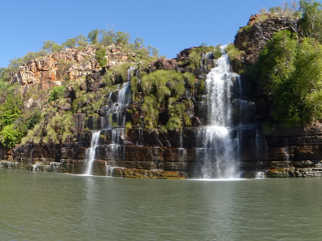 King Cascade Falls景点图片