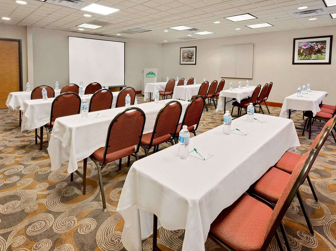 阿灵顿海兹温盖特温德姆酒店主图