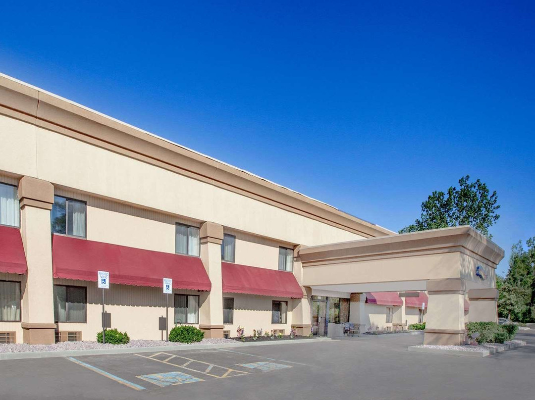 Baymont by Wyndham Jackson主图