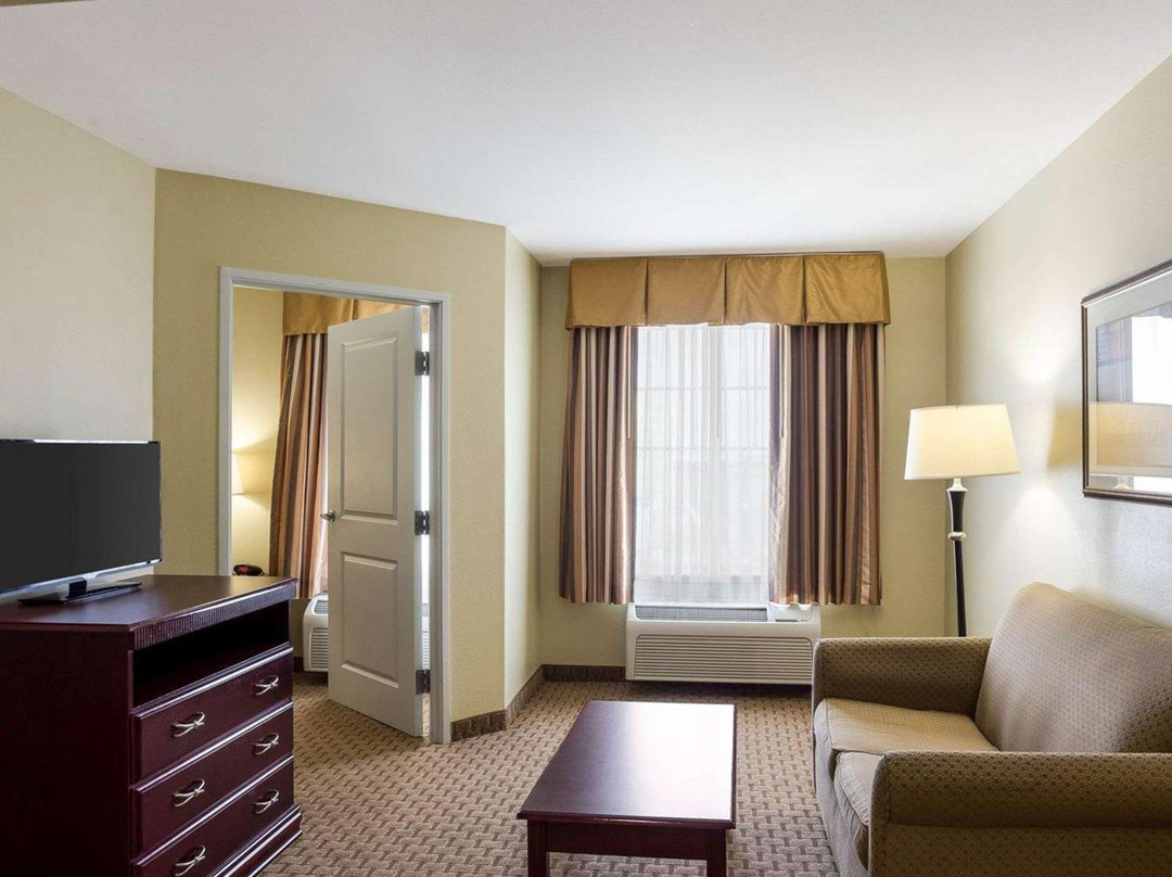 MainStay Suites主图